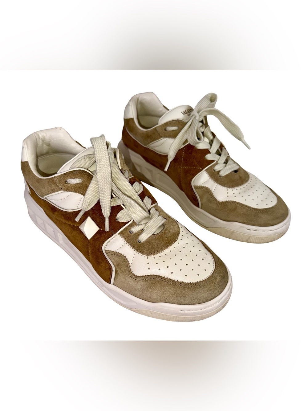 VALENTINO GARAVANI ONE STUD XL SNEAKERS